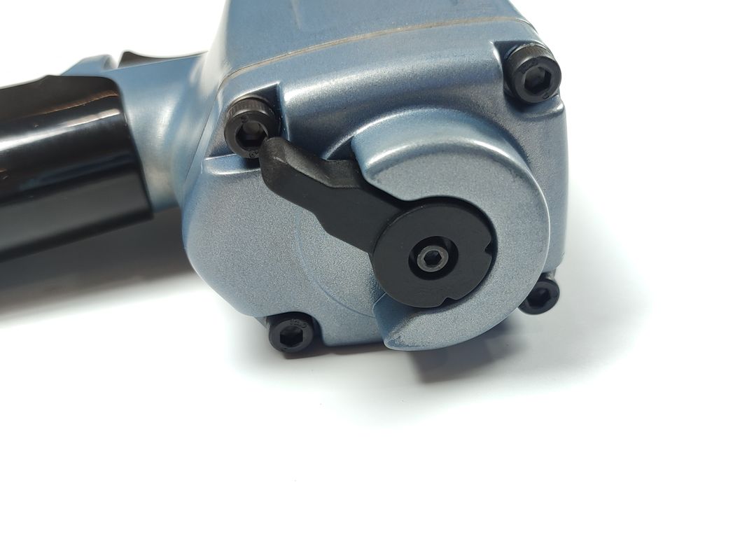 750nm Heavy Duty Small Air Impact Wrench Gun 1/2 In 1.7kg Berat